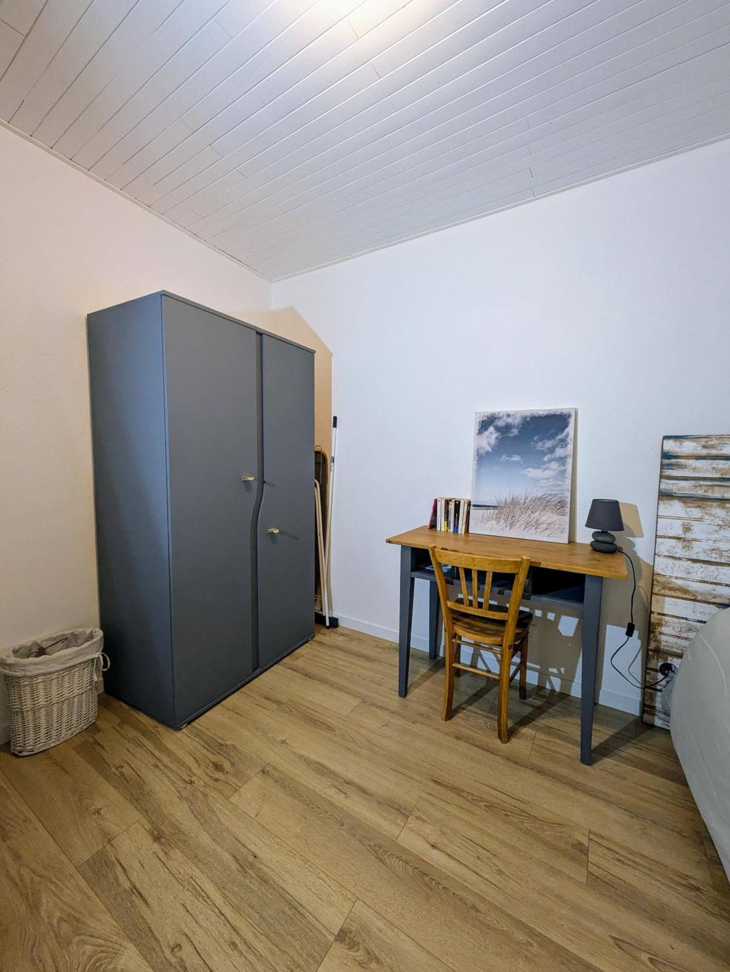 Appartamento Sous La Tour Poligny  Esterno foto